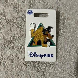 Disney pins Powerline